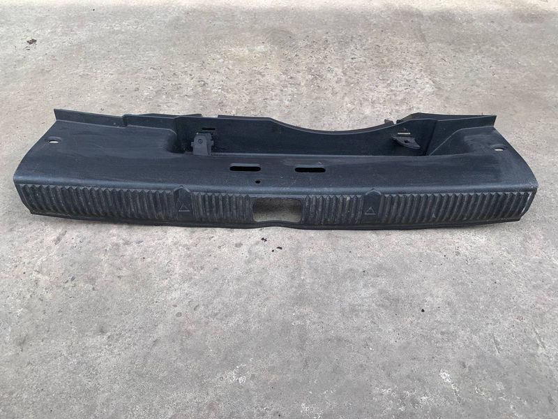 Накладка багажника Skoda Fabia 2, хетчбек, 5J6863459, б.в. 5J68634590 фото