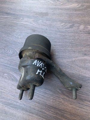 Подушка двигуна передня ліва Toyota Avalon 3.5 бензин 2005-2012 2022647953 фото