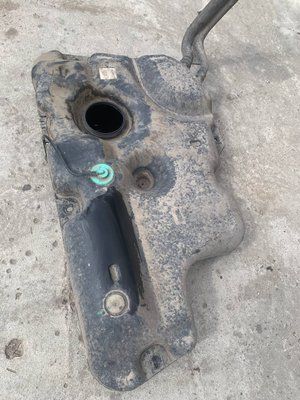 Топливный бак Dacia Logan 1, 2006 г., 1.4 бензин, 6001547600, б.у. 6001547600 фото