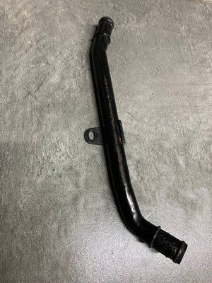 Трубка системи охолодження Volkswagen Passat B6, 2.0 TFSI, 2005 р., 06F121065J, б.в. 06F121065J фото