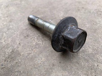 Болт шкива коленвала Subaru Impreza 3, 2007-2011 г., б.у. 655757 фото