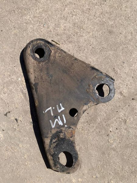 Кронштейн подрамника передний левый Subaru Impreza 3, 2007-2011 г., б.у. 23232326326 фото