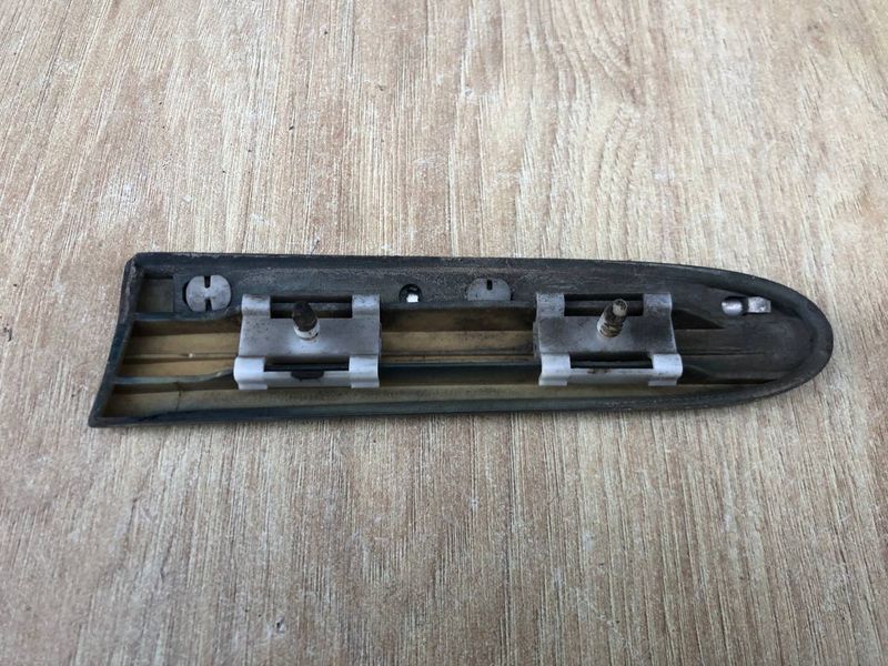 Молдинг переднього лівого крила Mercedes W220 S-class, б.в 2206900162 2206900162 фото