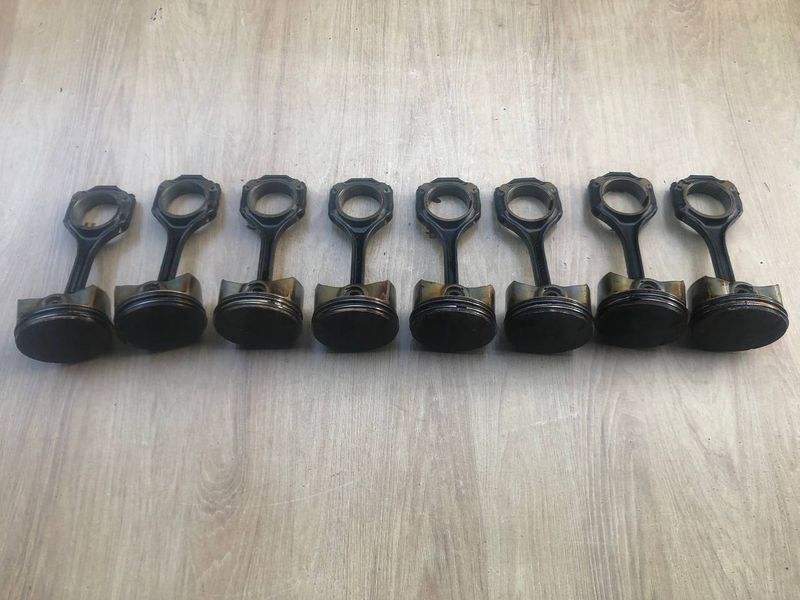 Поршень и шатун в сборе Mercedes двигун M273 V8, 4.7л.,б.у 2730301517, 2730300620 2730301517, 2730300620 фото