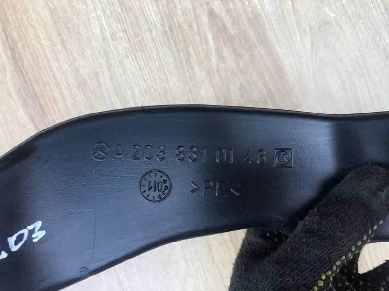Воздушный канал обдува салона, торпеды левый Mercedes C-class w203, Б.у 2038310146  2038310146 фото