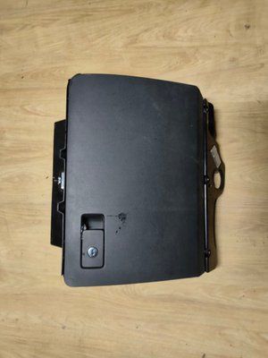 Бардачок Volkswagen Passat B6, 2009 р., 3C1857114, б.в. 3C185711411 фото