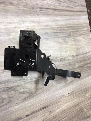 Кронштейн блока Skoda Felicia, б.у 0009988 фото