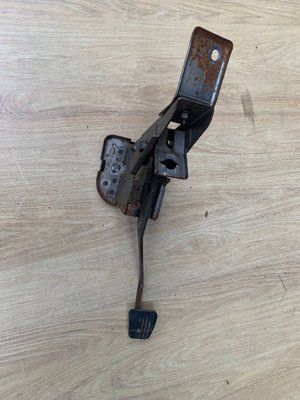 Педаль сцепления Chevrolet Epica 2006-2012 г., 2.0 бензин,б.у 96639136 96639136 фото