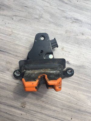 Замок ляды Skoda Fabia 1, б.у. 5689865589 фото
