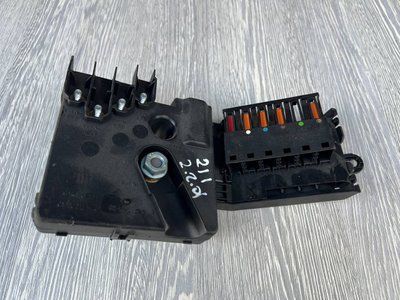 Блок предохранителей Mercedes W211 E-class, 2115460641, б.у. 2115460641 фото