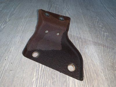 Кронштейн випускного колектора Mazda 3 BK, 1.6 бензин, 2003-2009 р., б.в. 0,032323 фото