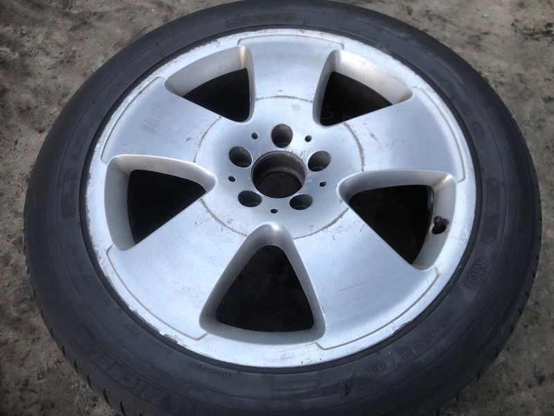 Запасное колесо R18 с резиной Mercedes W221 S-класс, б.у. 2214012102 фото