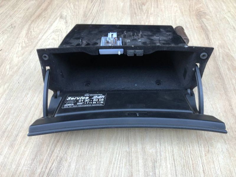 Бардачок Mercedes W220 S-class, б.в 220689009 220689009 фото