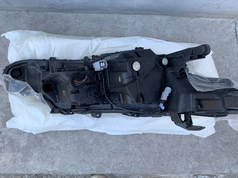 Фара передняя левая Toyota Camry V70, 2018-2020 г., USA, 8115006C40. 8115006C40 фото