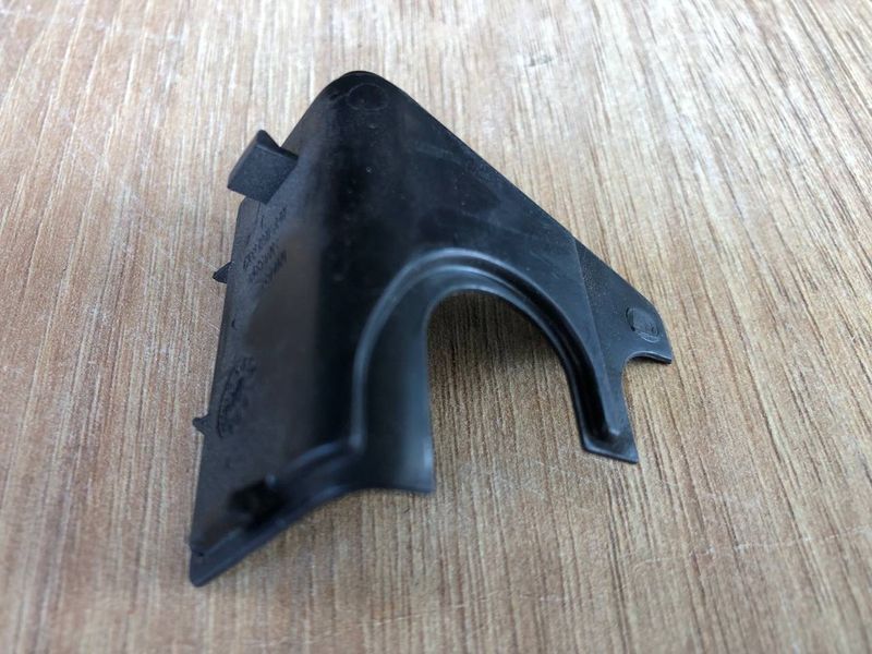 Отделка крышки багажника нижняя левая LR038143, CK5242907AA Range Rover Vogue L405, б.у. LR038143, CK5242907AA фото