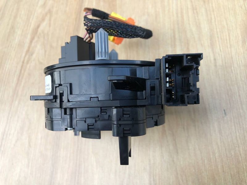Шлейф руля, датчик угла поворота руля LR042314, BJ3214A664BB Range Rover Vogue L405, б.у. LR042314, BJ3214A664BB фото