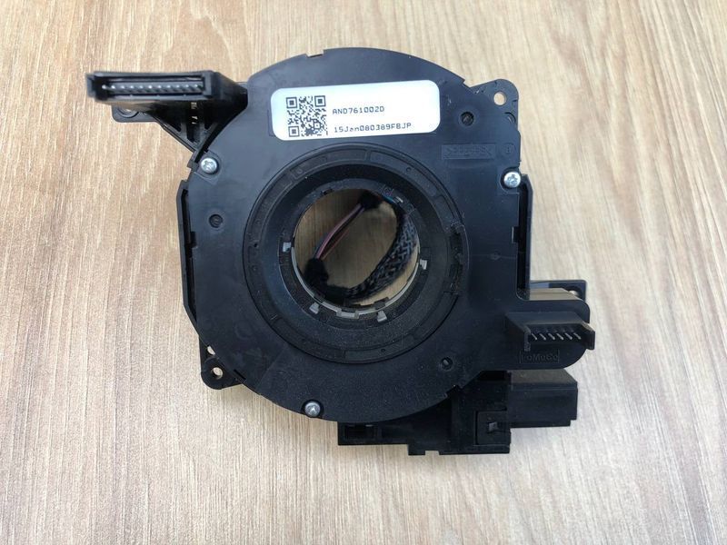 Шлейф руля, датчик угла поворота руля LR042314, BJ3214A664BB Range Rover Vogue L405, б.у. LR042314, BJ3214A664BB фото