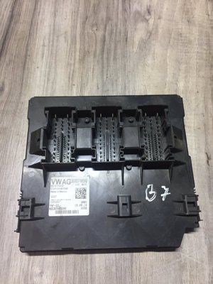 Блок комфорта 5К0937085АВ Volkswagen Passat B7, б.у. 5К0937085АВ фото