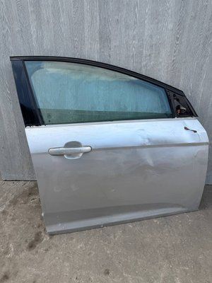 Двері передні права без комплектуючих Ford Focus MK3, 2011-2018 р., USA, F1EZ5820124A, б.в.  F1EZ5820124A0- фото