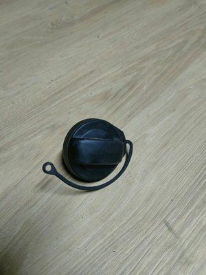 Пробка бака Volkswagen Passat B6, 2007 р., 3C0201553C, б.в. 3C0201553C фото