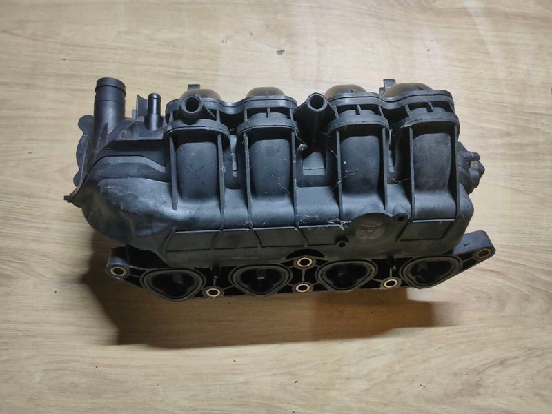 Впускной коллектор Skoda fabia 1, 1.4 бензин, 036129711DP, б.у. 036129711DP фото